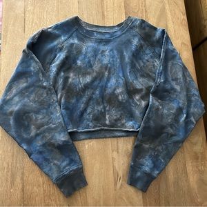 Cropped lululemon sweatshirt